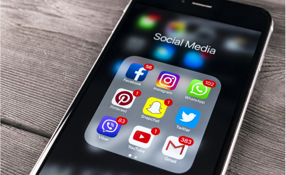 Trending Now – The Importance of Social Media Policies for Local Governments 1 social media policies